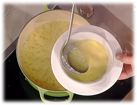 Consommé e stracciatella di Anna Moroni