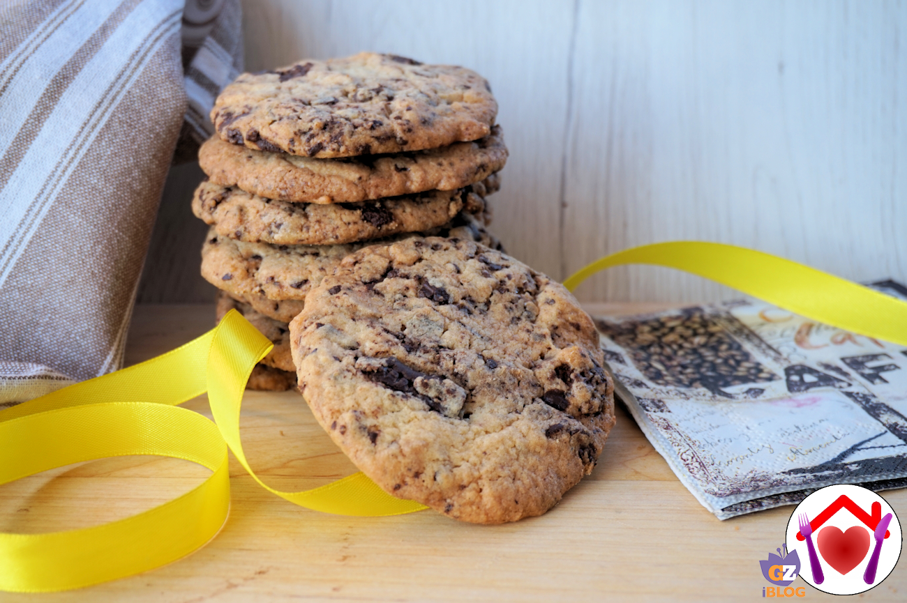 Cookies con gocce di cioccolato
