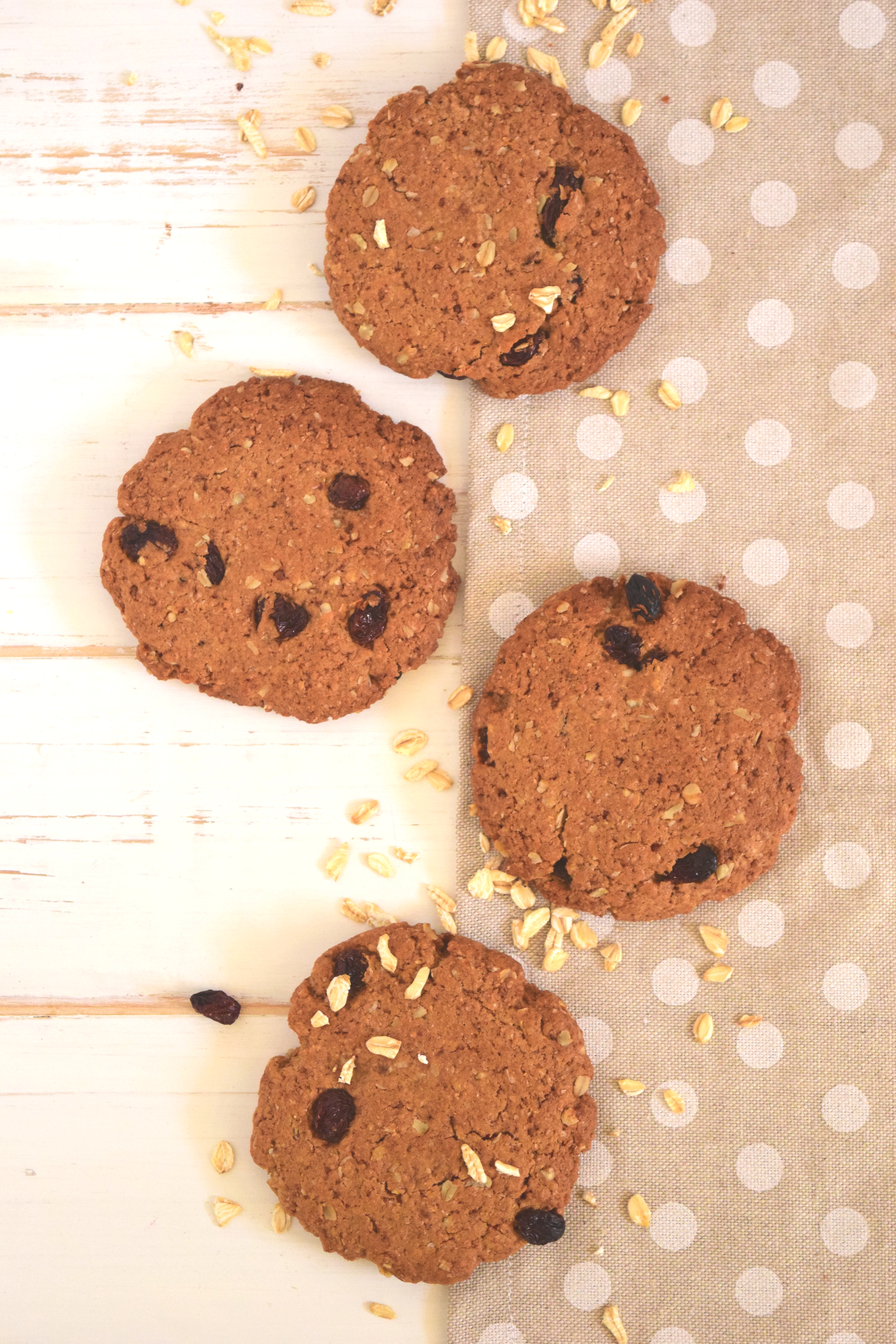 Cookies integrali all’uvetta