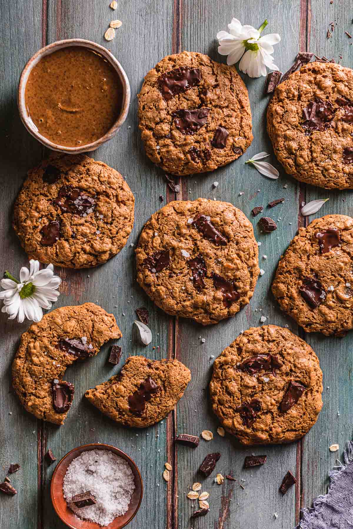 Cookies vegani senza glutine al cioccolato ( senza olio ) | gluten-free vegan oatmeal chocolate chip cookies