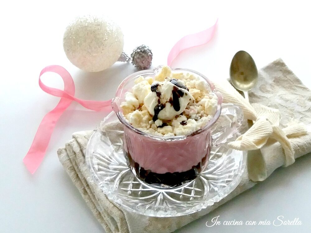 Coppa al cioccolato e yogurt alla rapa rossa – idea dolce di natale