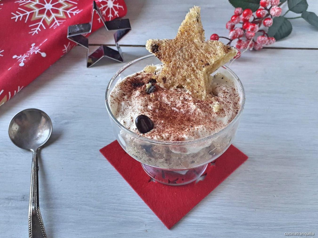 Coppa di panettone e crema al torrone