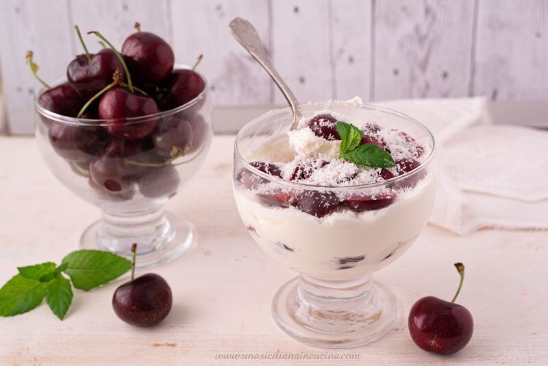 Coppa mascarpone e ciliegie