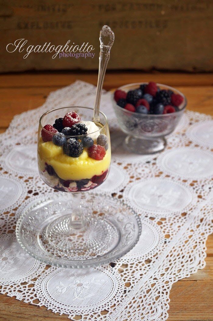 Coppa meringa e frutti di bosco (gluten free)
