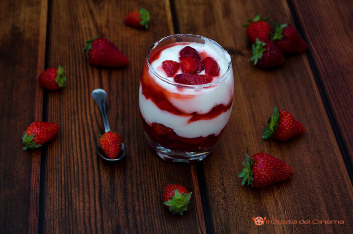 Coppa yogurt e fragole – ricetta facile e veloce