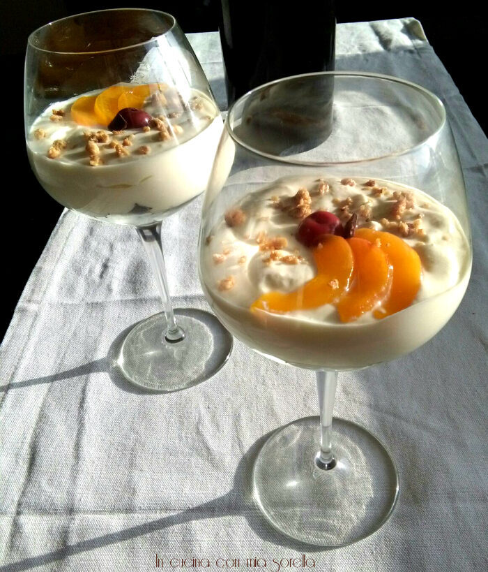 Coppe light crema di yogurt e muesli