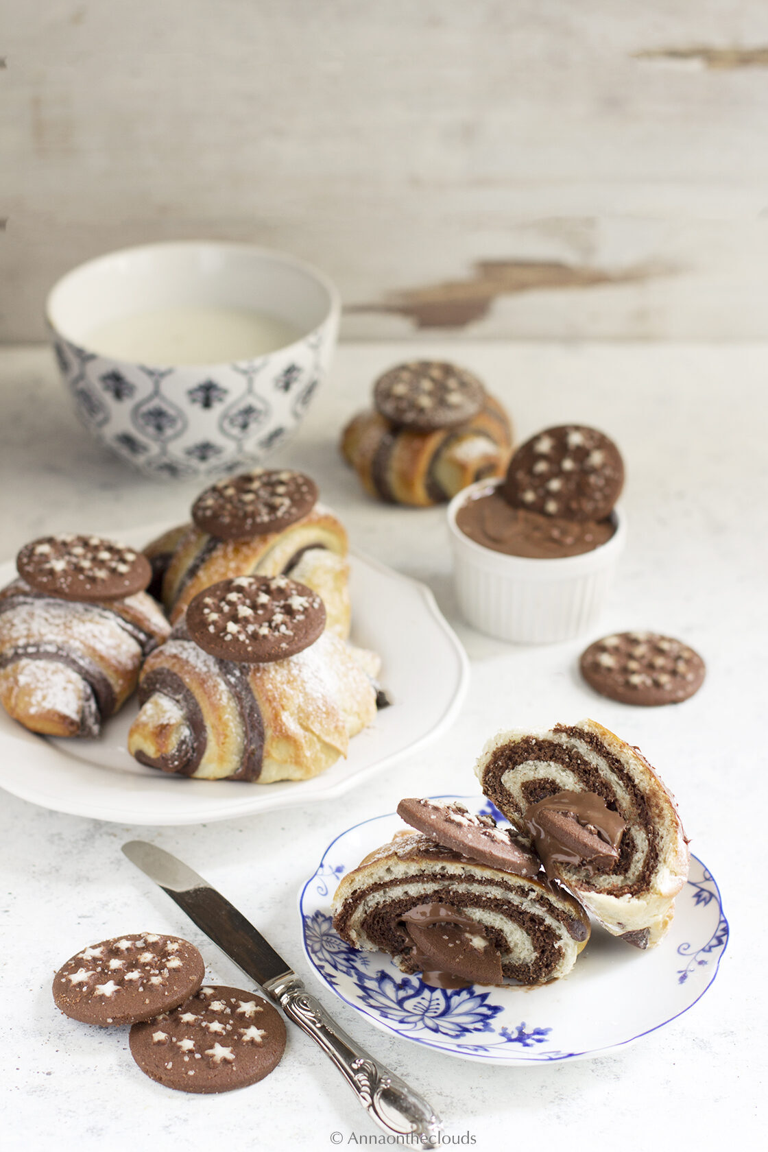 Cornetti bicolore ai pan di stelle (ricetta soffice)