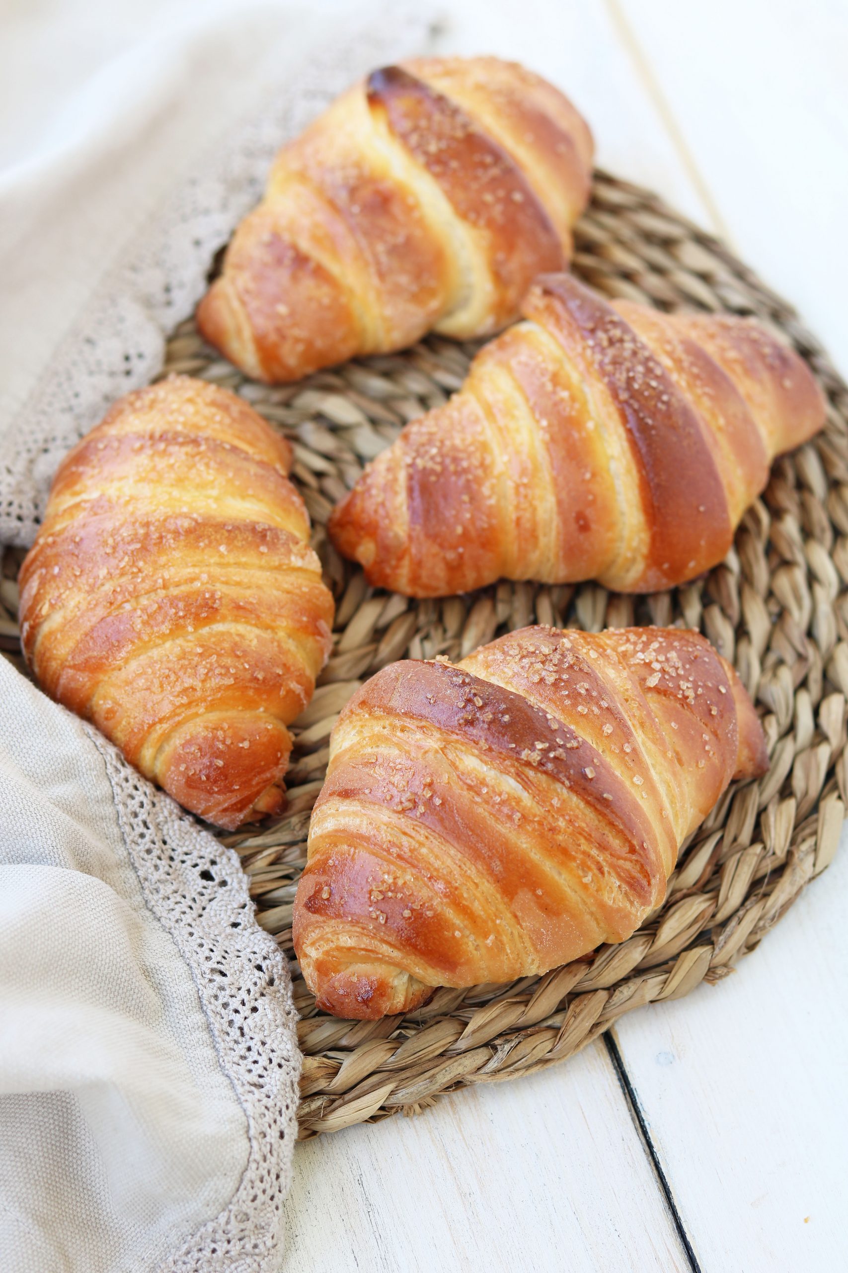 Cornetti sfogliati allo yogurt greco
