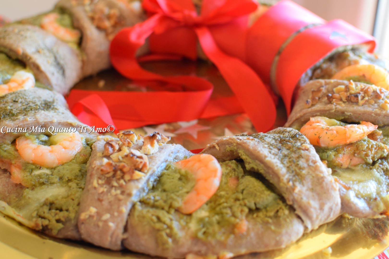 Corona con salmone e gamberi