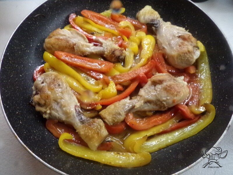 Cosce di pollo ai peperoni