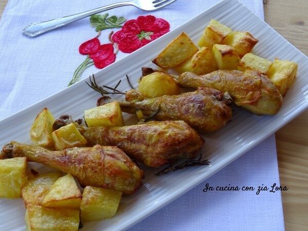 Cosce di pollo con patate al forno