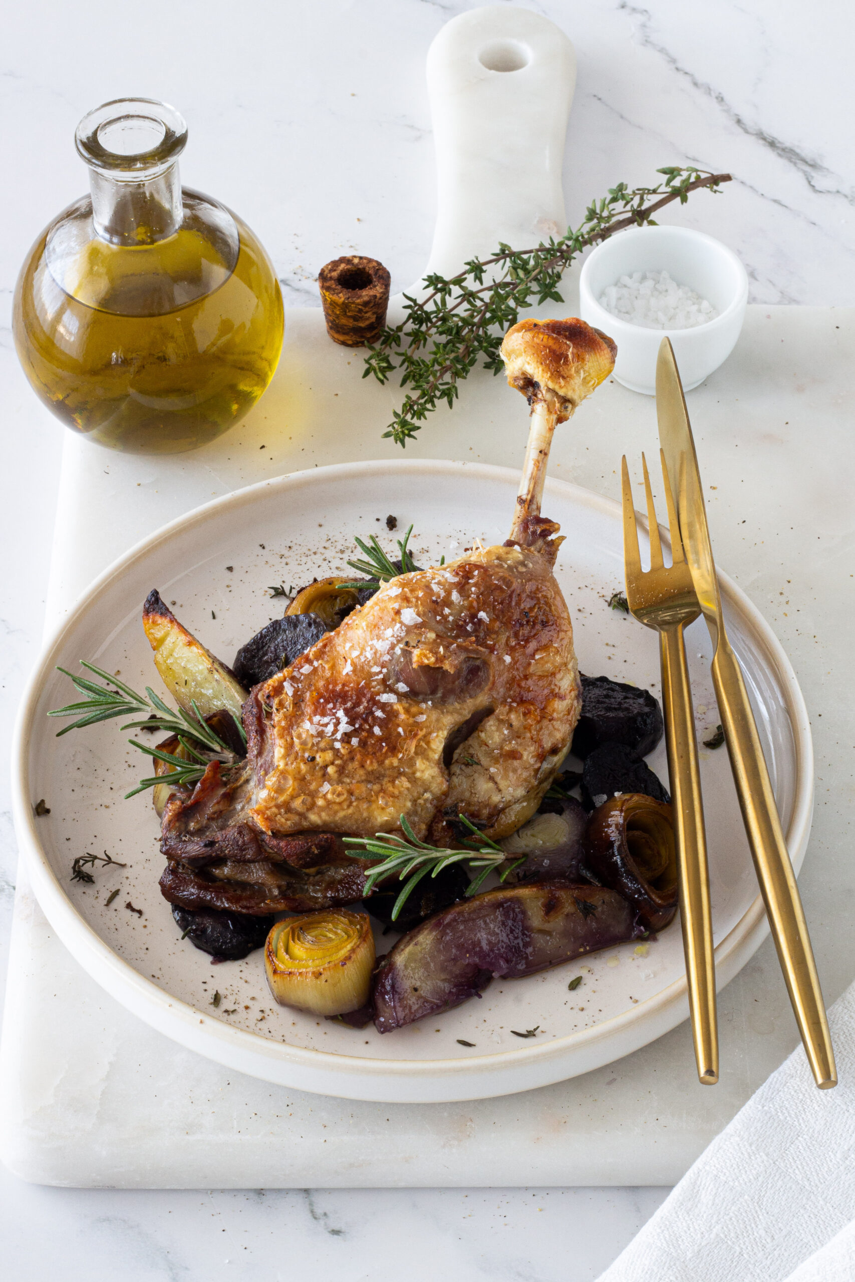 Coscia d’anatra al forno con verdure