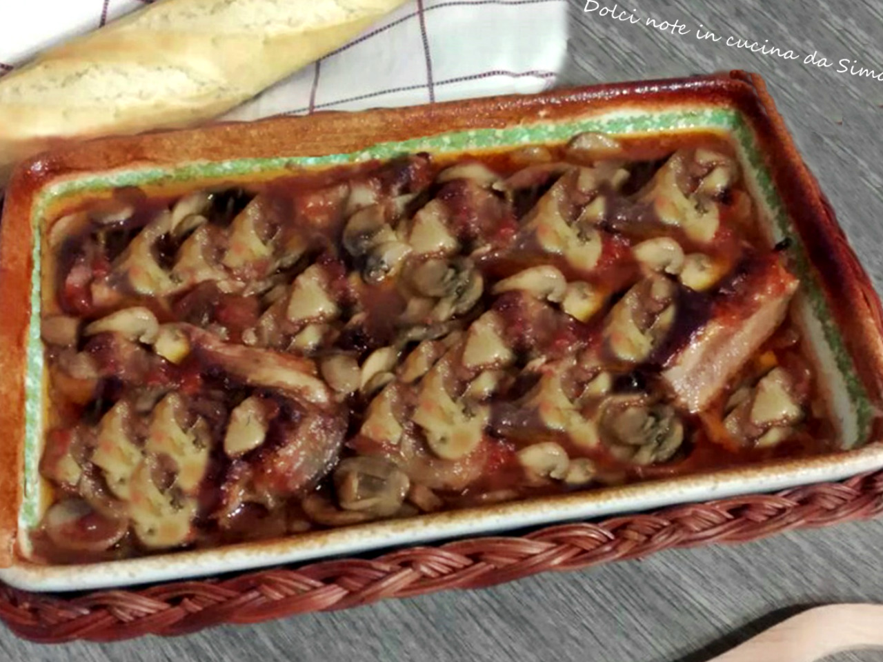 Costine al forno con i funghi