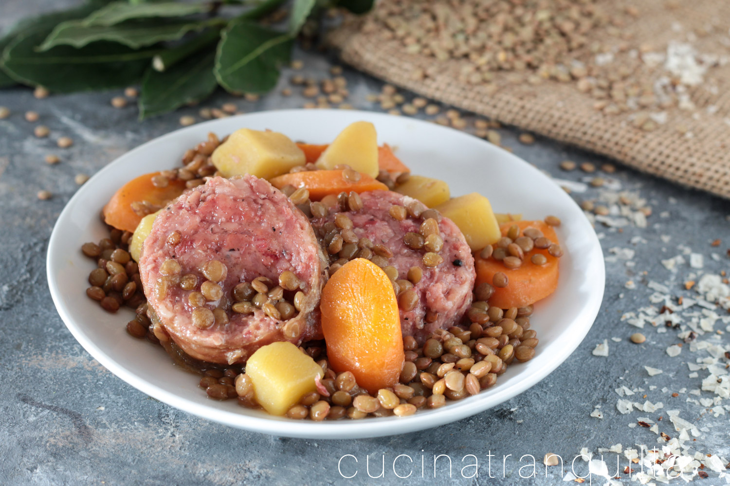 Cotechino con lenticchie e patate