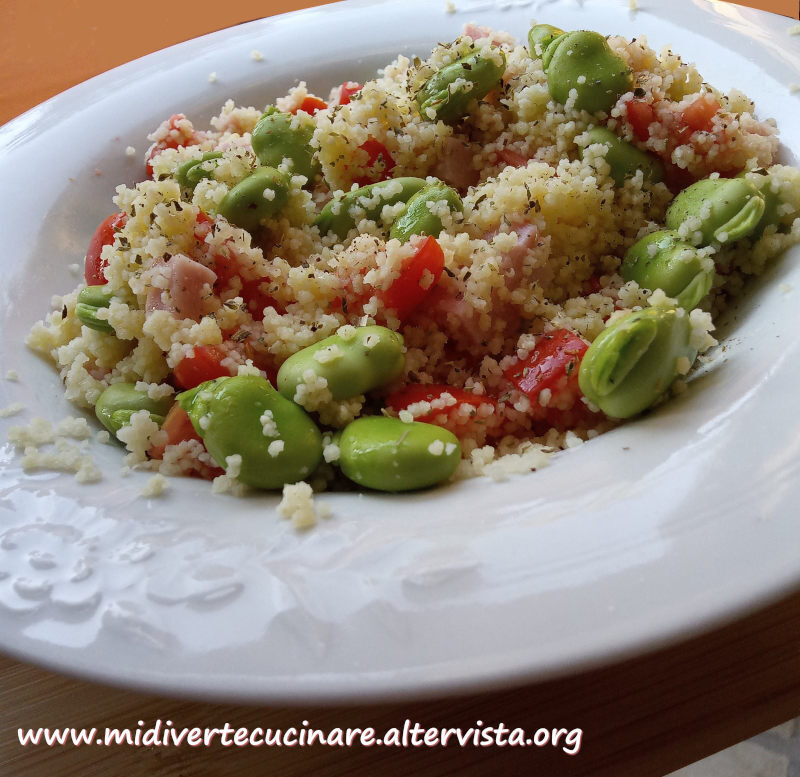 Cous cous con fave, feta e pomodorini