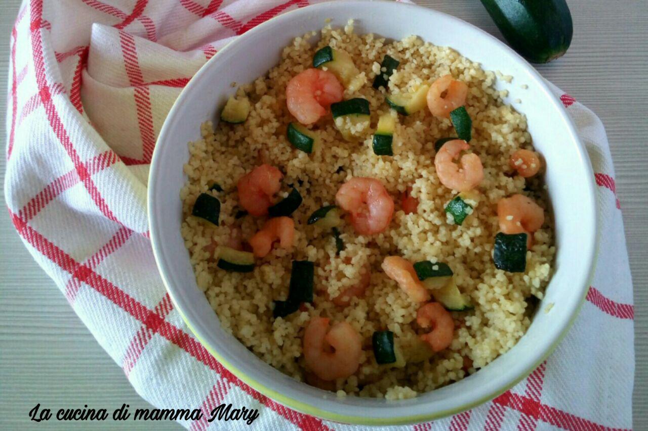 Cous cous con gamberetti e zucchine