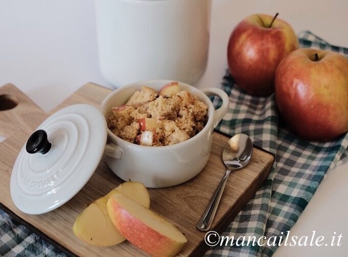 Cous cous con mele, mandorle e pollo