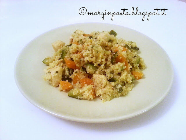 Cous cous con pollo e verdure al curry