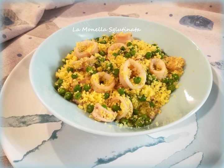 Cous cous di mais con calamari e pisellini