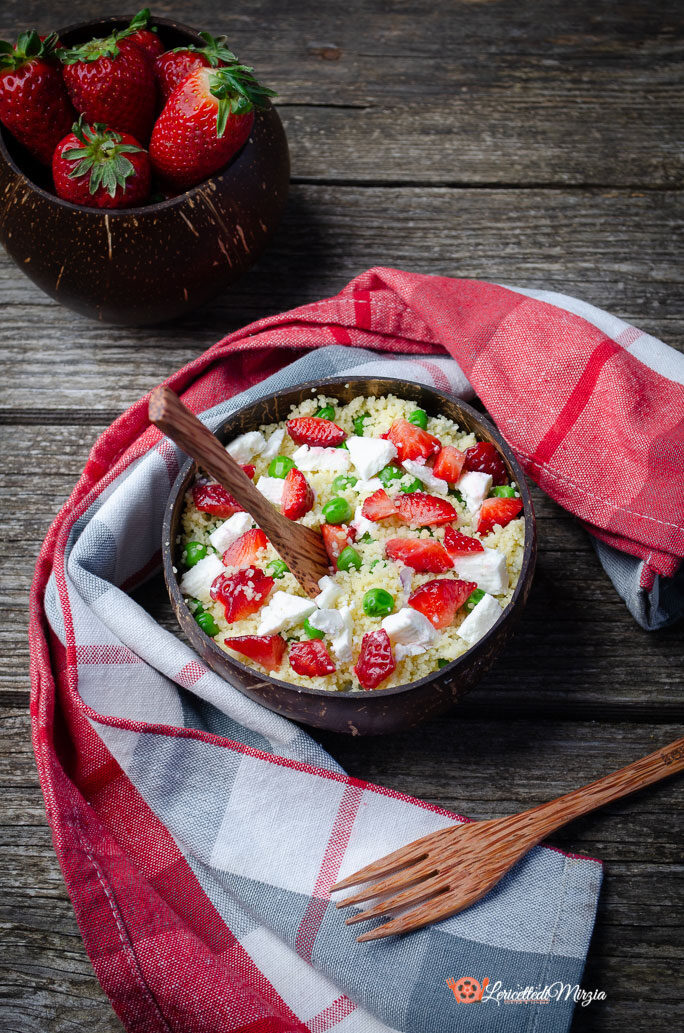 Cous cous fragole piselli e feta