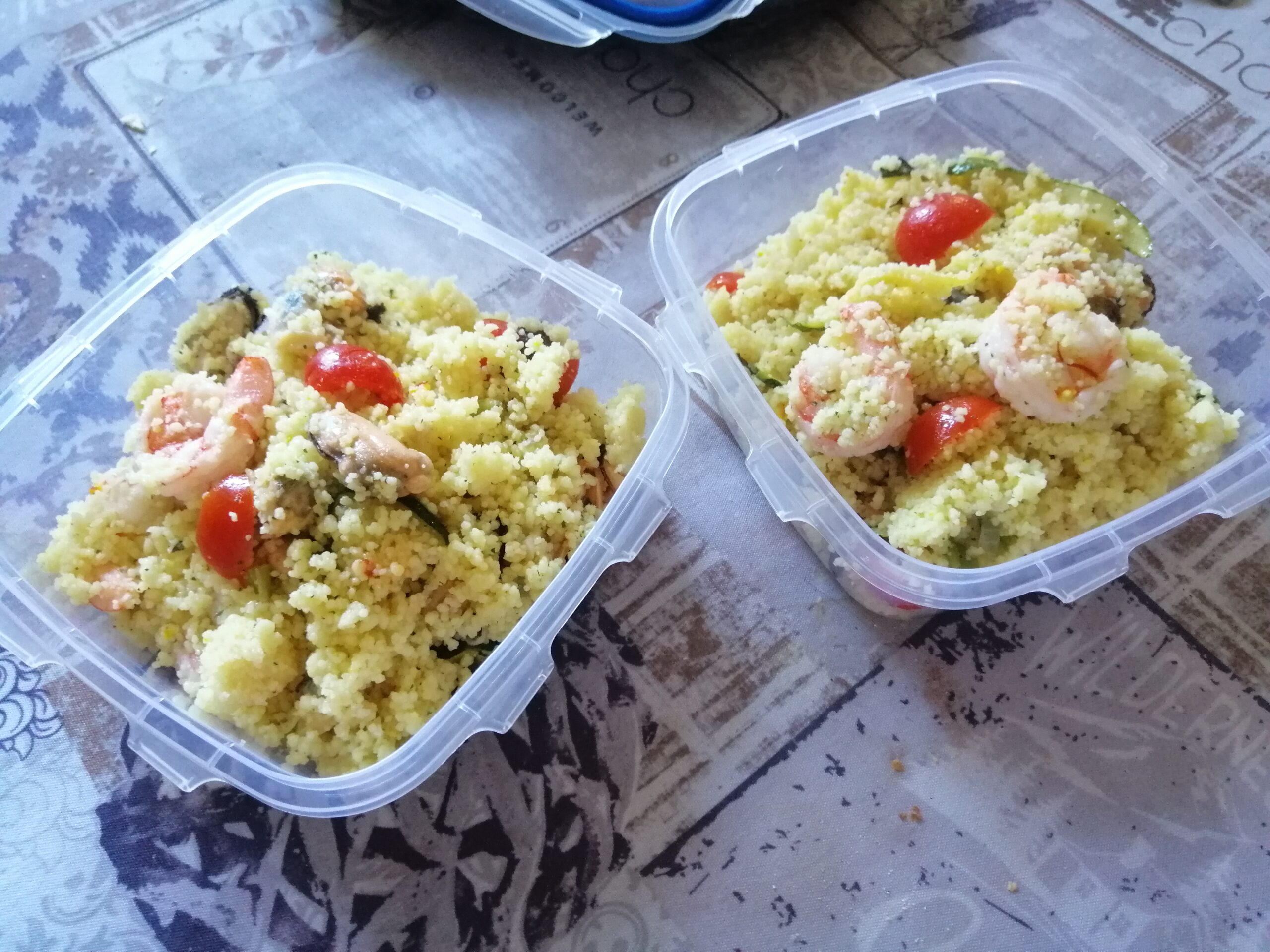 Couscous con molluschi ed erbe aromatiche