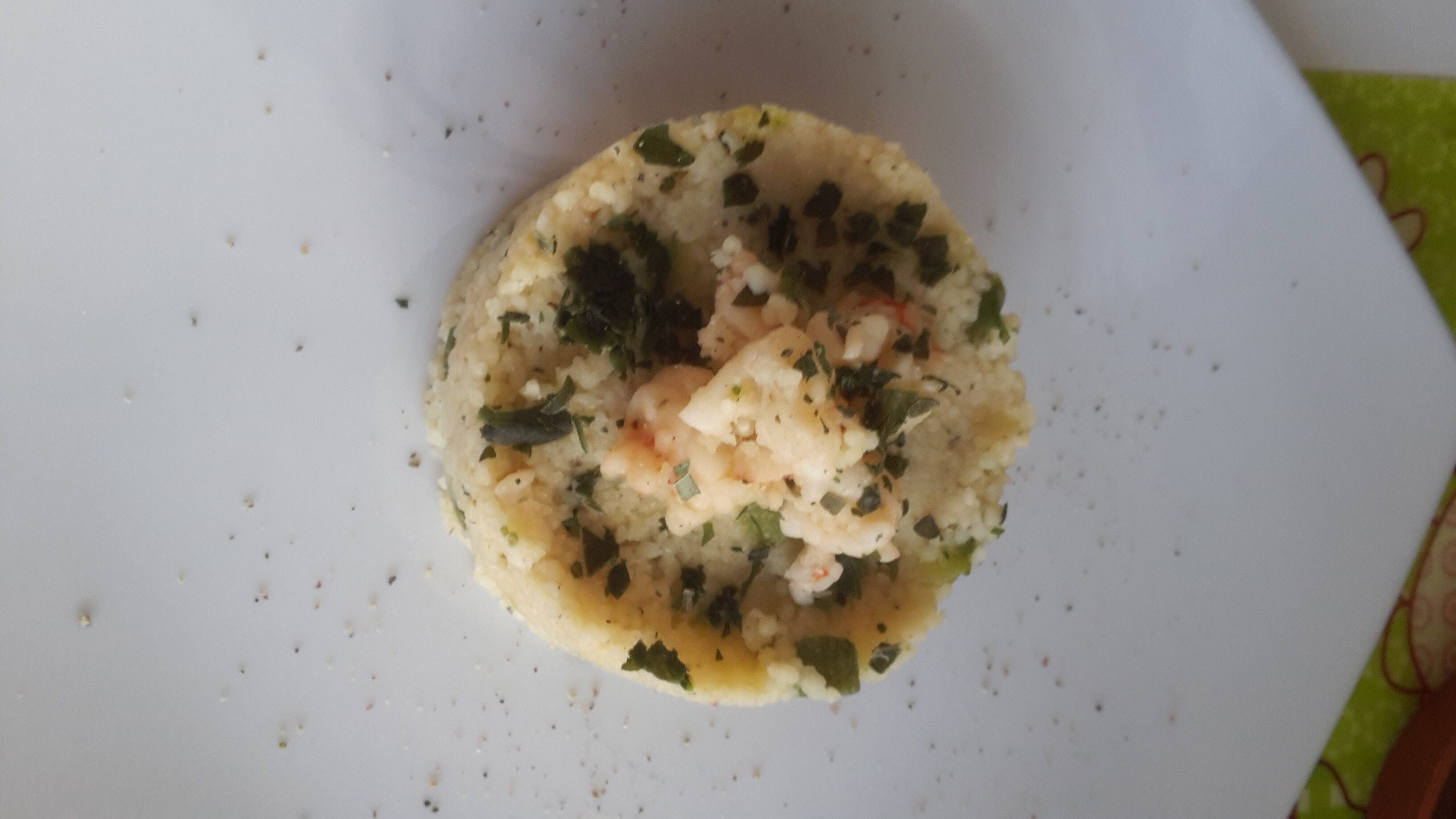 Couscous zucchine, gamberoni e bottarga di tonno