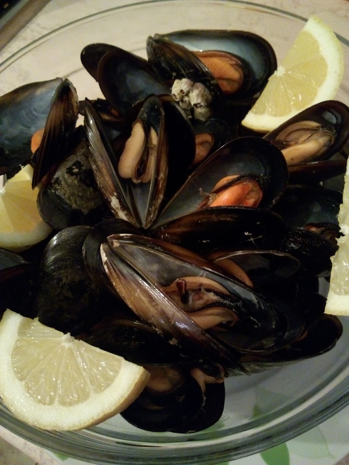 Cozze al vapore e bucconisi