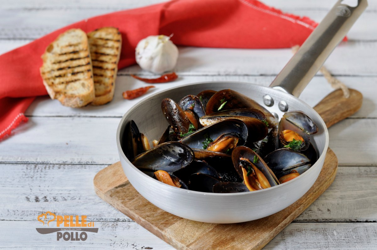 Cozze in guazzetto al pomodoro