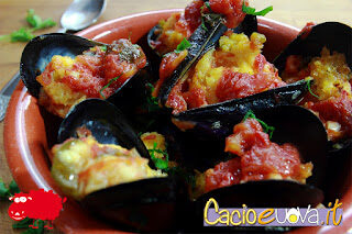 Cozze Ripiene al Sugo