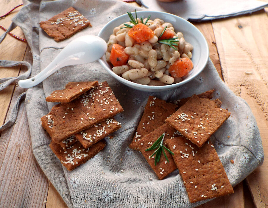 Crackers alla nduja senza lievito con fagioli cannellini