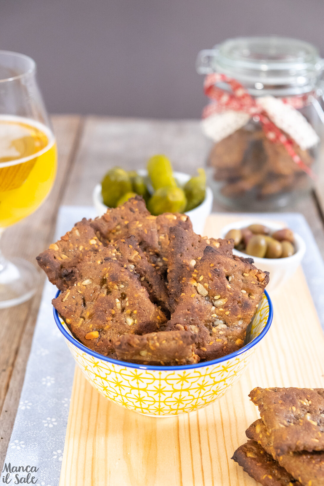 Crackers integrali con i semi