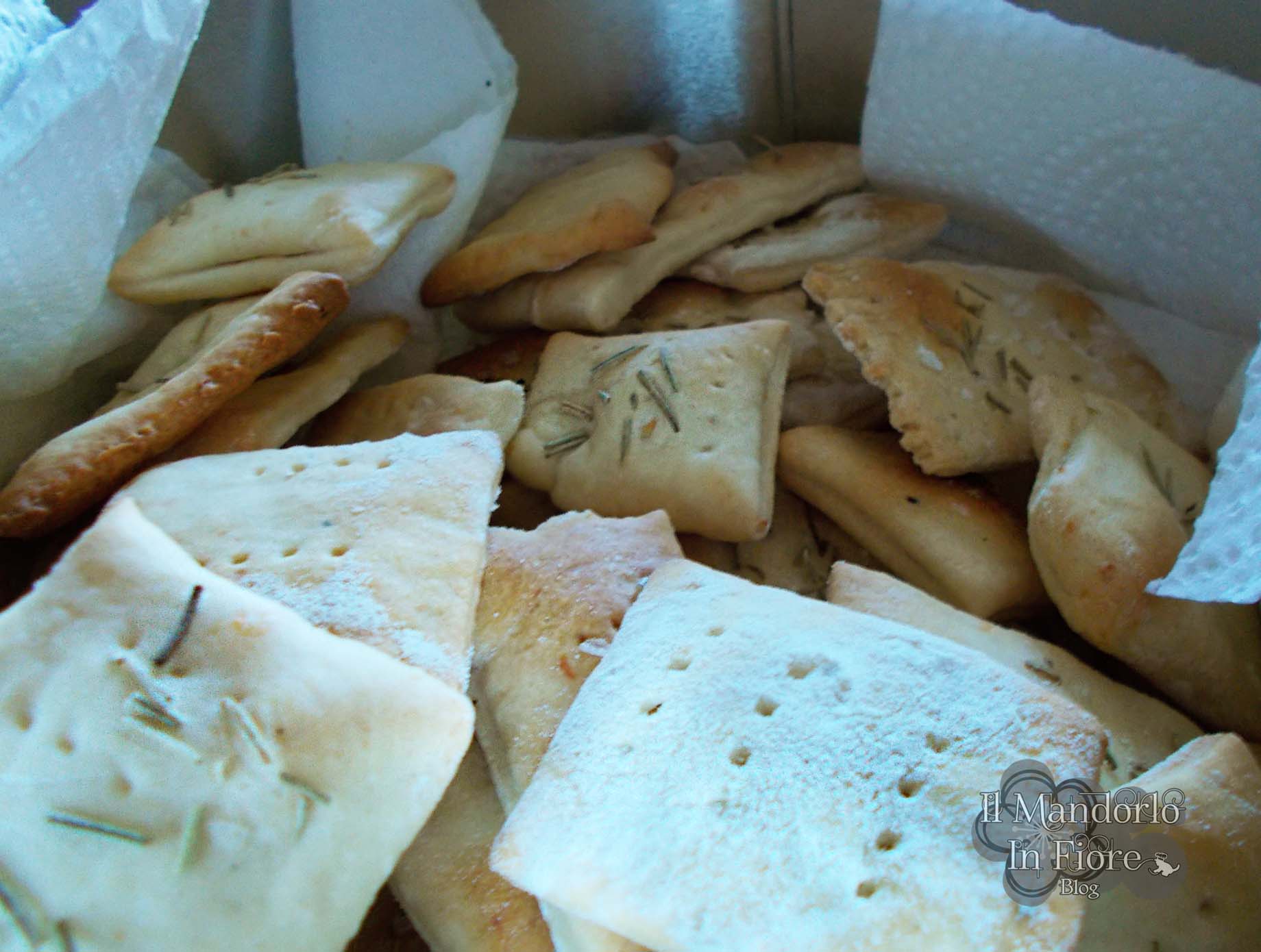Creakers al rosmarino