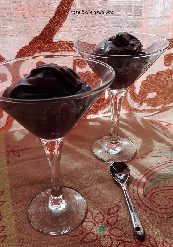 Crema al cacao senza uova