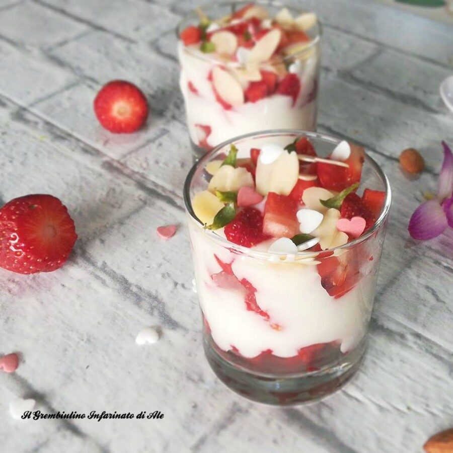 Crema al latte di mandorla e yogurt al limone