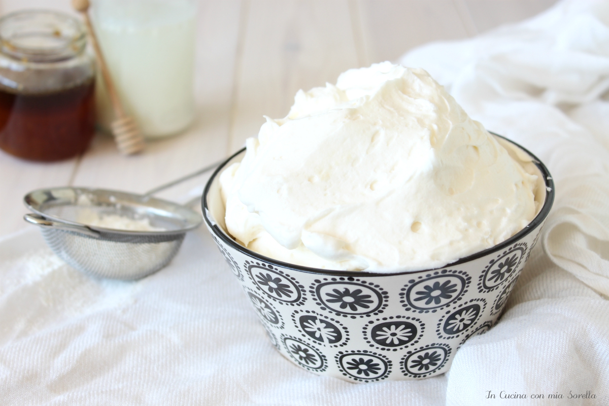 Crema al latte – farcia per torte
