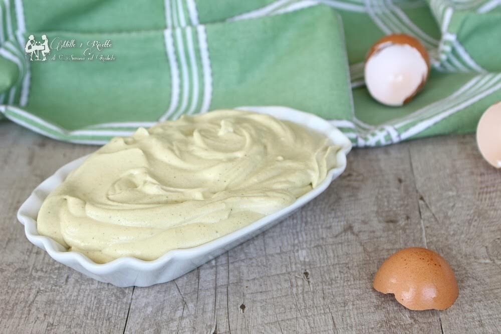 Crema al pistacchio con mascarpone e uova pastorizzato