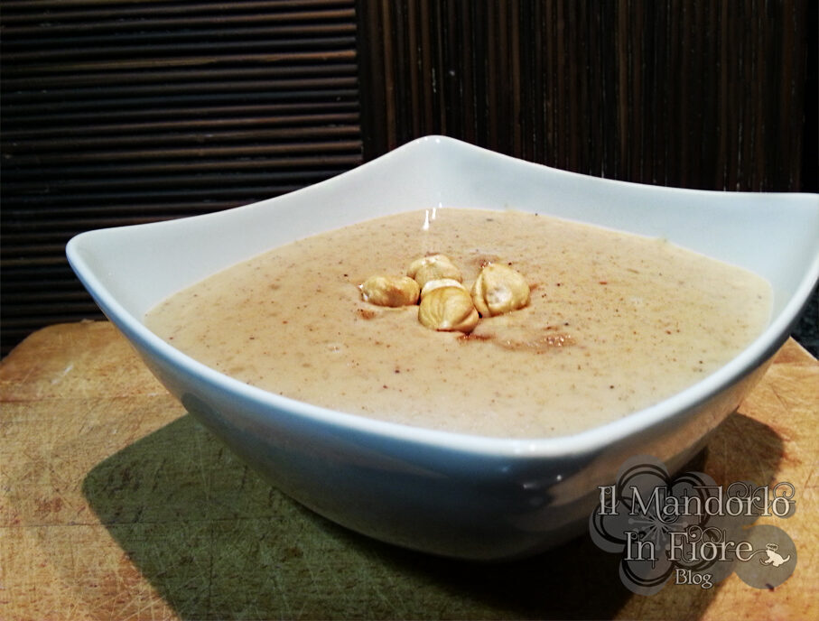 Crema alle nocciole e cioccolato bianco
