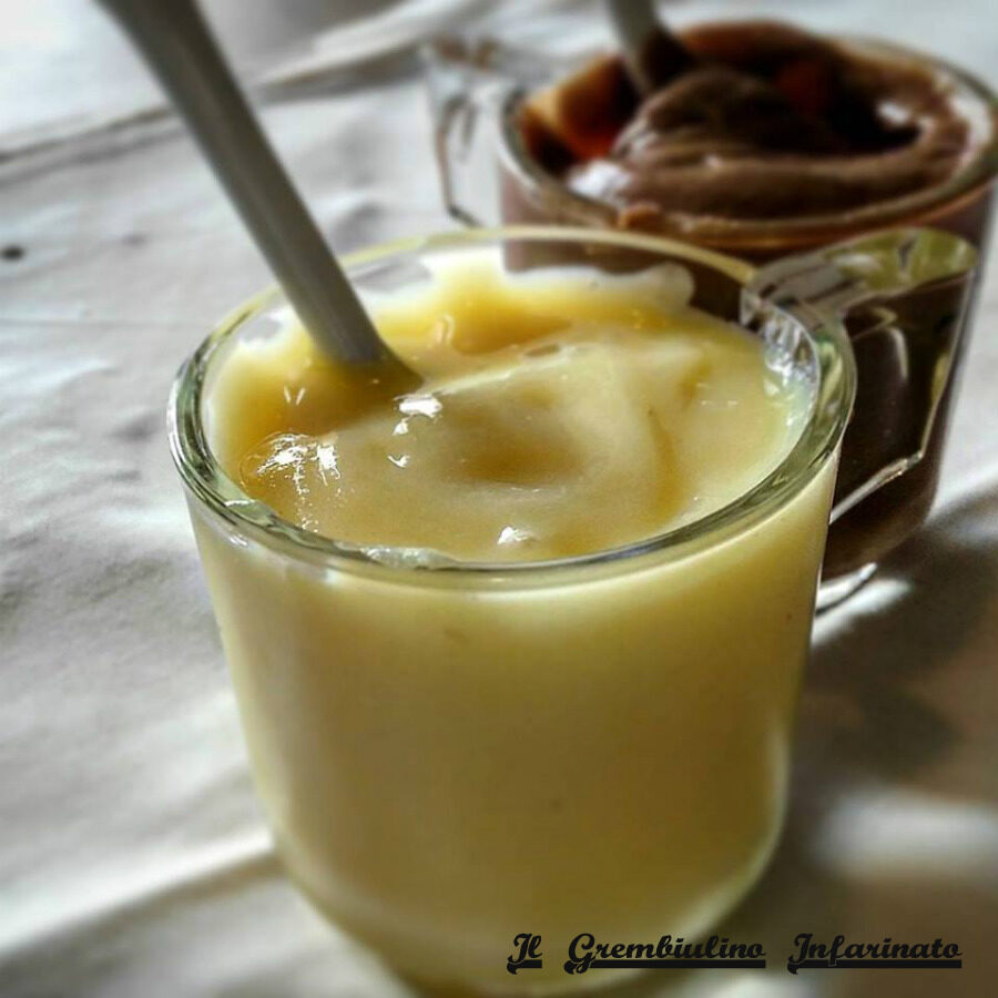 Crema bi gusto leggera senza uova.