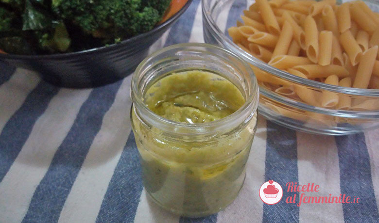 Crema di broccoli con i gambi – ricetta di riciclo