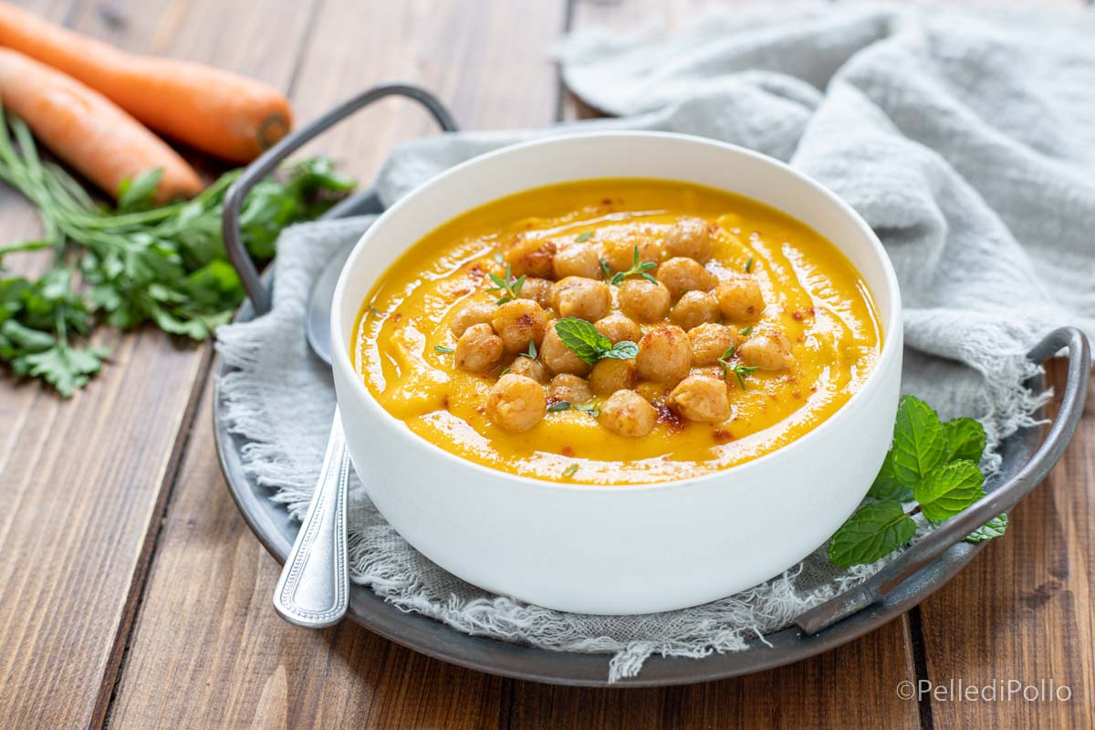 Crema di carote e ceci alle spezie