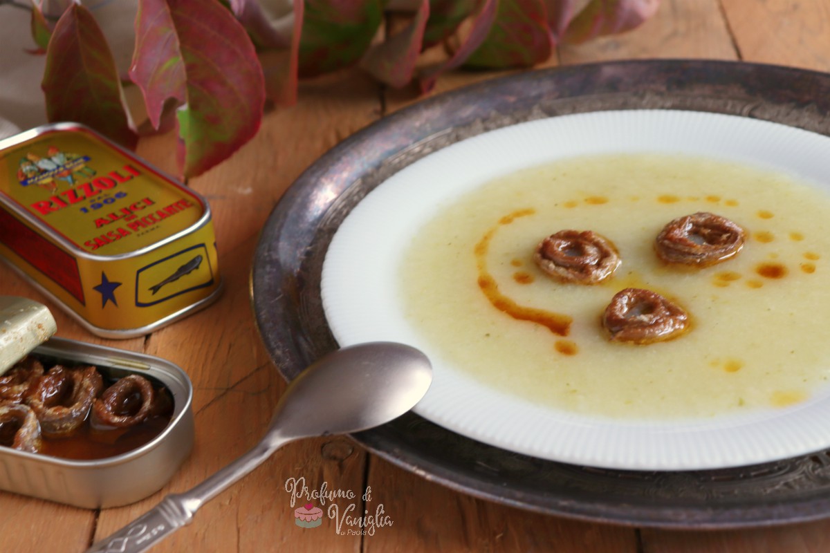 Crema di cavolfiore con alici piccanti
