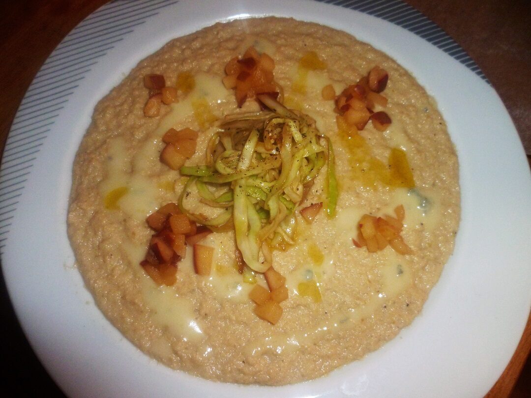 Crema di cavolo cappuccio con gorgonzola