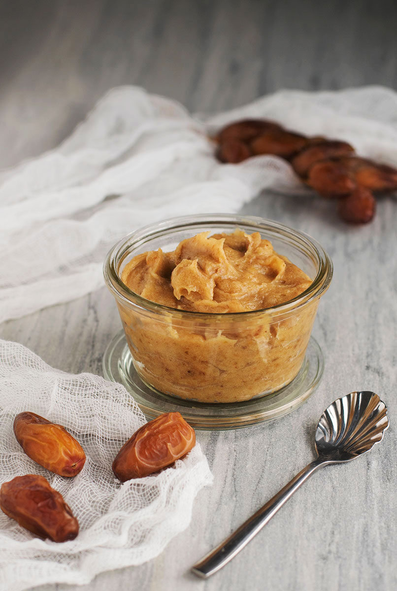 Crema di datteri senza zucchero e latticini