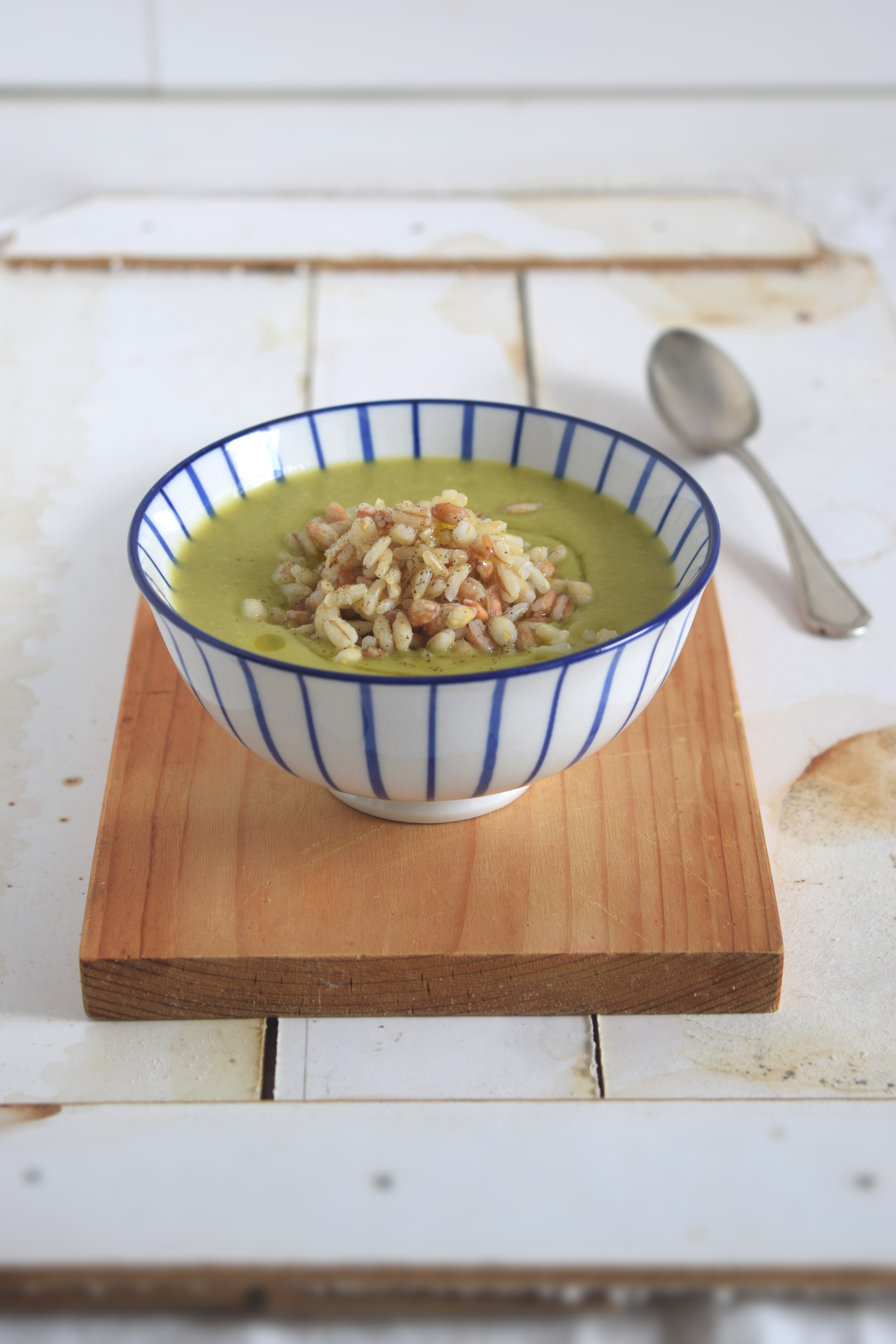 Crema di fave e tris di cereali