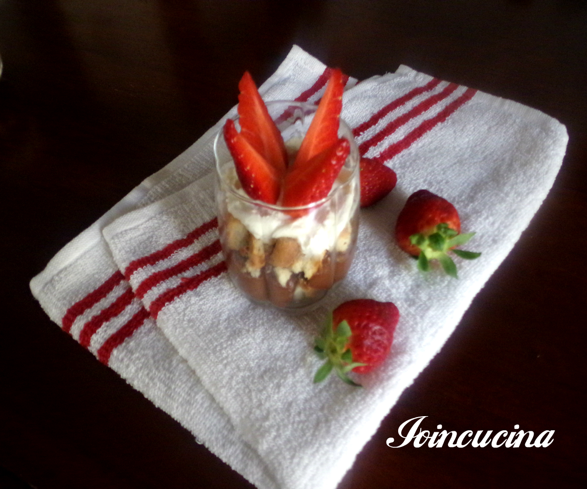 Crema di nocciole con mascarpone e fragole