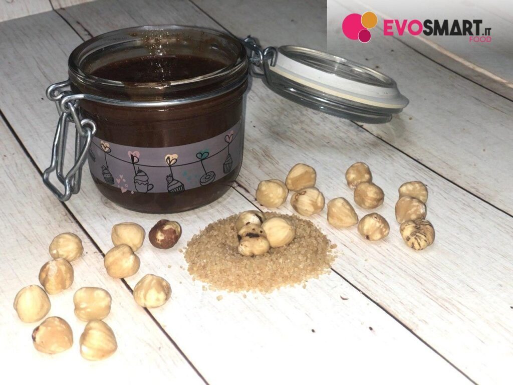 Crema di nocciole fatta in casa ? la ricetta perfetta per gli intolleranti