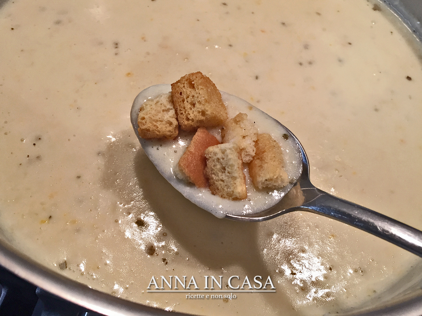 Crema di patate con crostini