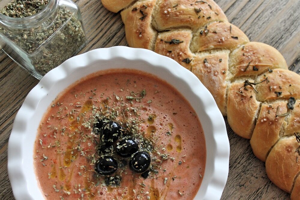 Crema di pomodori e olive nere