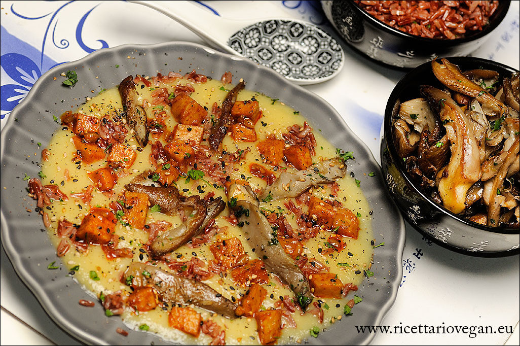 Crema di sedano rapa, pleurotus,riso rosso e tempeh