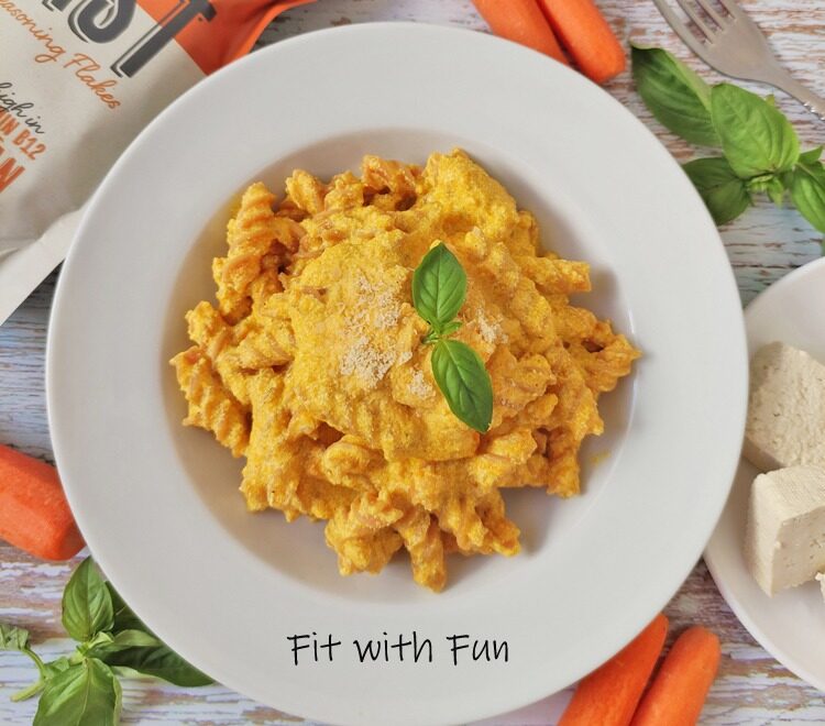 Crema di tofu e carote vegan proteica e senza lattosio